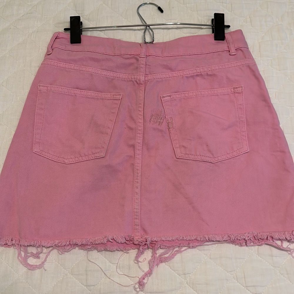 NWOT Topshop Moto Bubblegum Pink Distressed Mini Skirt Size 6 - Picture 7 of 11